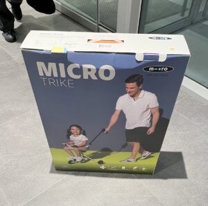 마이크로 킥보드 트라이크의 상자